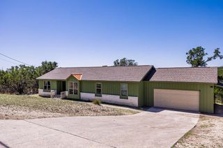 106 Robin Hill, Kerrville, TX 78028
