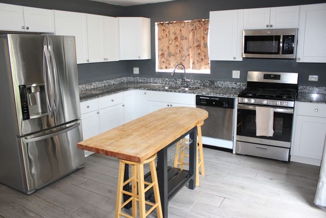 5352 S Shields Avenue, Chicago, IL 60609