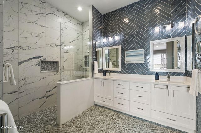 7027 E BARWICK Drive, Scottsdale, AZ 85266