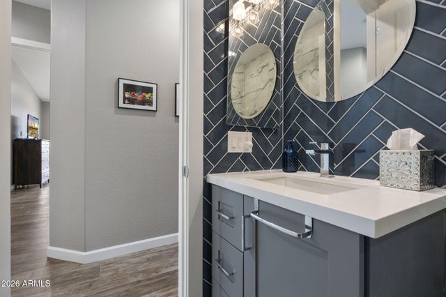 7027 E BARWICK Drive, Scottsdale, AZ 85266