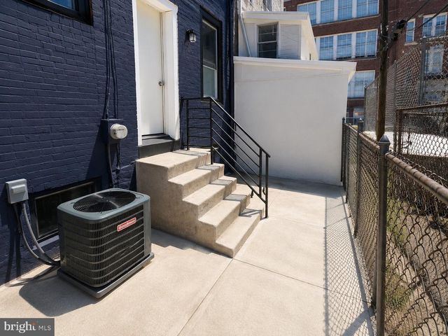 24 S SICKELS ST, Philadelphia, PA 19139