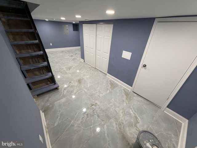 24 S SICKELS ST, Philadelphia, PA 19139