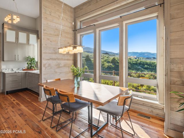 6438 E Summit Cove, Huntsville, UT 84317