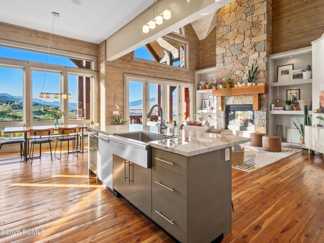 6438 E Summit Cove, Huntsville, UT 84317
