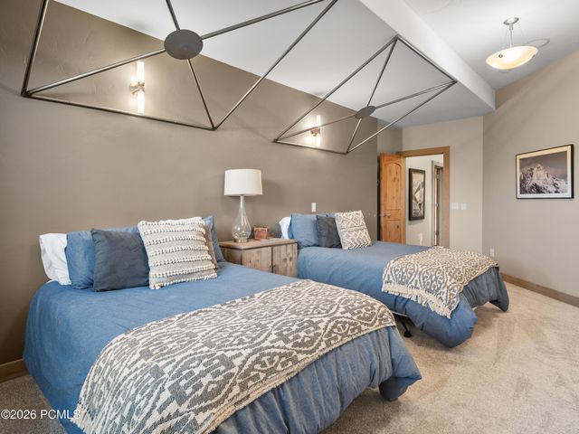 6438 E Summit Cove, Huntsville, UT 84317