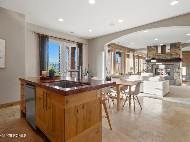 6438 E Summit Cove, Huntsville, UT 84317