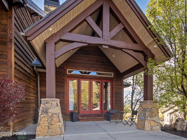 6438 E Summit Cove, Huntsville, UT 84317