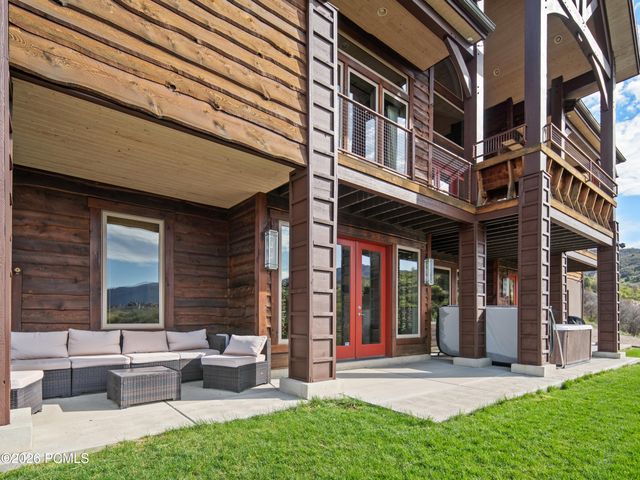 6438 E Summit Cove, Huntsville, UT 84317