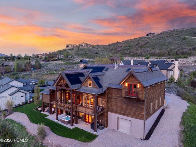6438 E Summit Cove, Huntsville, UT 84317