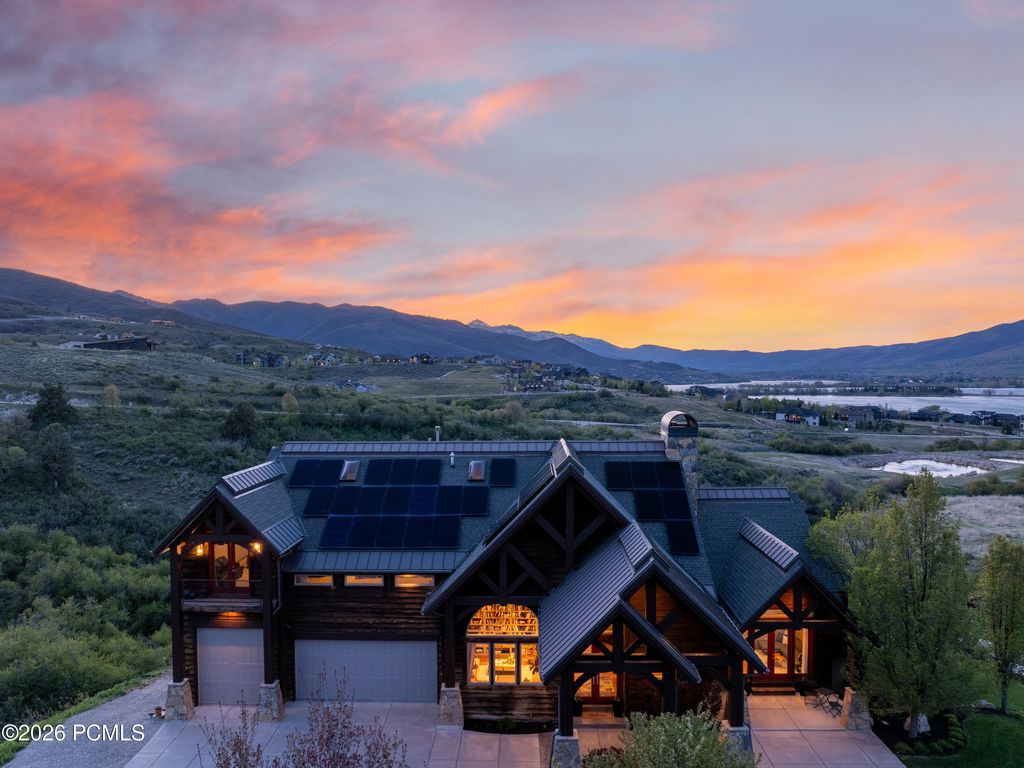 6438 E Summit Cove, Huntsville, UT 84317