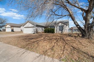 2509 Coach DR, Killeen, TX 76543