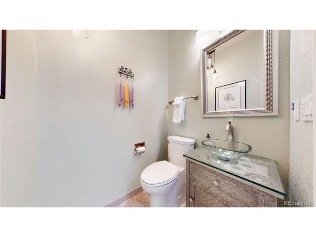 1003 19th St, Golden, CO 80401