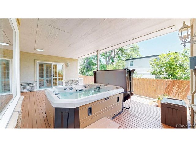 1003 19th St, Golden, CO 80401