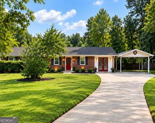 345 Oakhill Cir, Covington, GA 30016