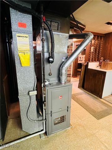 29448 Vinewood Drive, Wickliffe, OH 44092