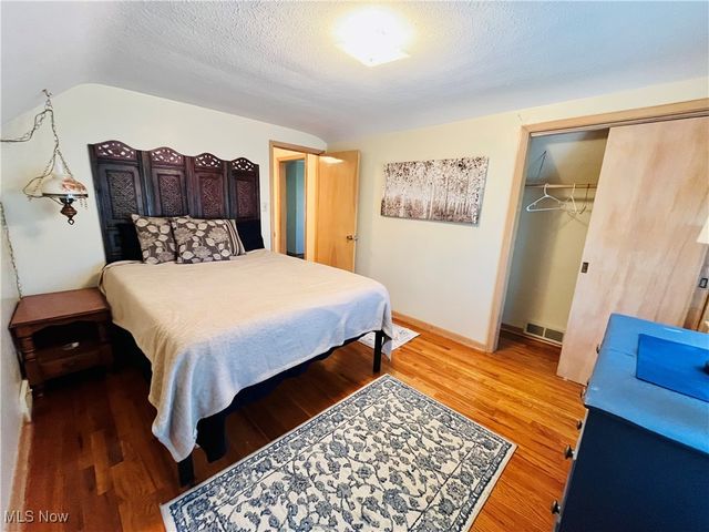 29448 Vinewood Drive, Wickliffe, OH 44092