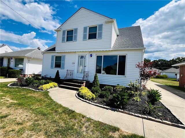 29448 Vinewood Drive, Wickliffe, OH 44092