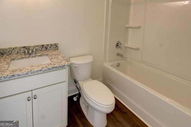 41 Woodland Road, Covington, GA 30016