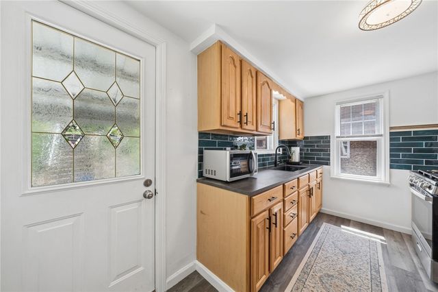 3645 W Run Rd, Munhall, PA 15120