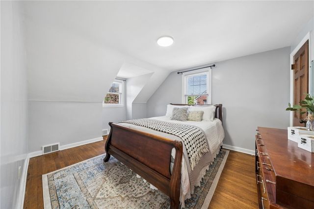 3645 W Run Rd, Munhall, PA 15120
