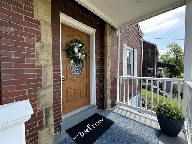 3645 W Run Rd, Munhall, PA 15120