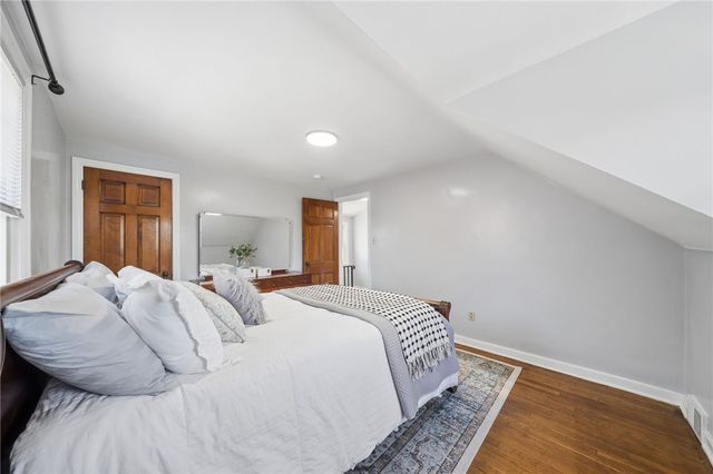 3645 W Run Rd, Munhall, PA 15120