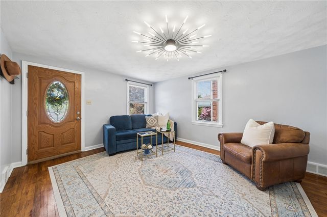 3645 W Run Rd, Munhall, PA 15120