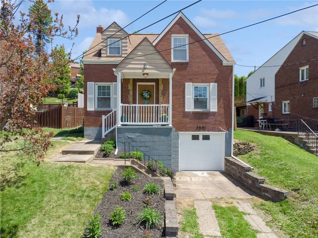 3645 W Run Rd, Munhall, PA 15120