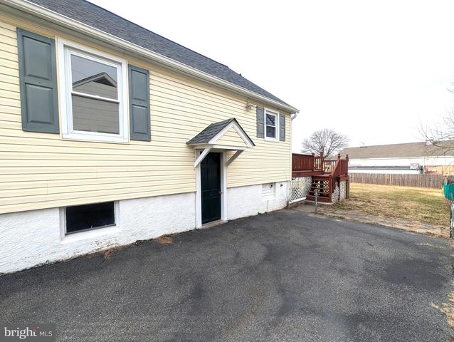 7718 TRAPPE RD, Dundalk, MD 21222