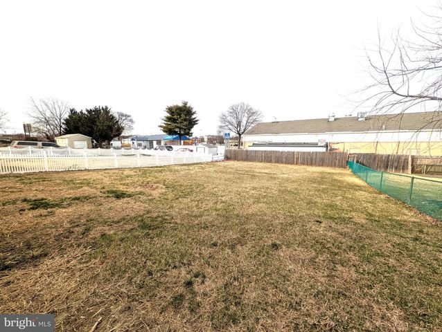 7718 TRAPPE RD, Dundalk, MD 21222