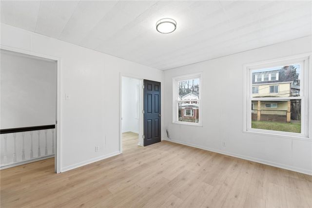 201 Onyx St, Mt Oliver, PA 15210