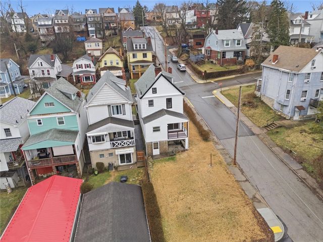 201 Onyx St, Mt Oliver, PA 15210