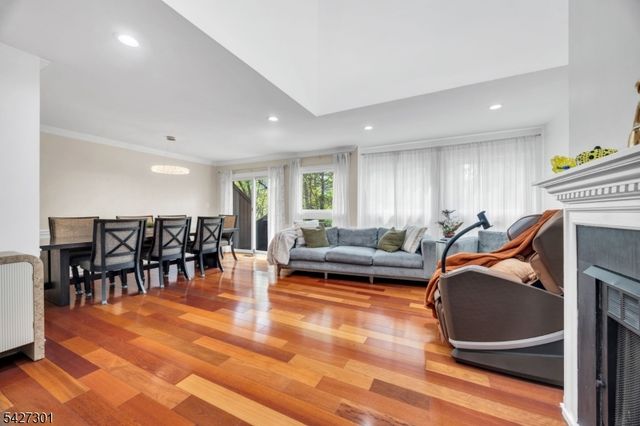 109 Bond St, Bridgewater Twp., NJ 08807