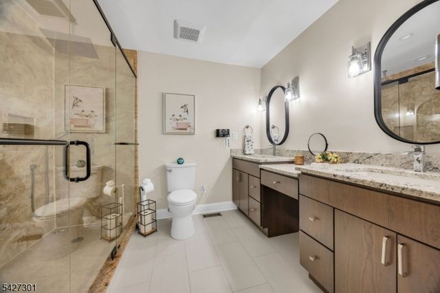 109 Bond St, Bridgewater Twp., NJ 08807