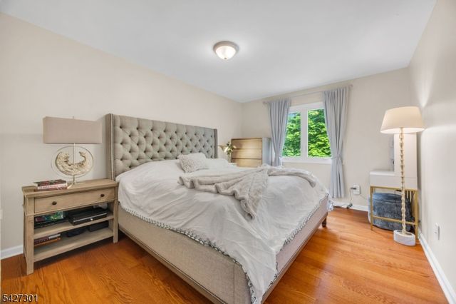 109 Bond St, Bridgewater Twp., NJ 08807