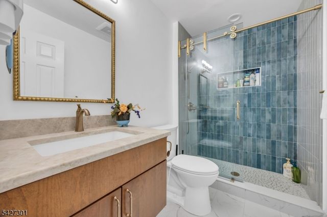 109 Bond St, Bridgewater Twp., NJ 08807