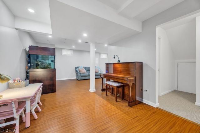 109 Bond St, Bridgewater Twp., NJ 08807