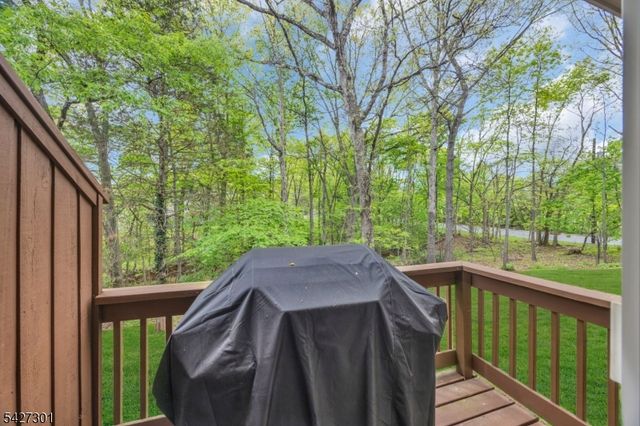 109 Bond St, Bridgewater Twp., NJ 08807