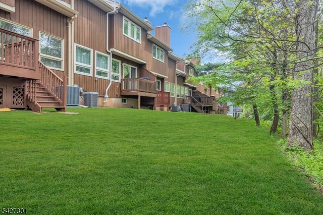 109 Bond St, Bridgewater Twp., NJ 08807