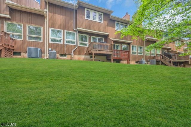 109 Bond St, Bridgewater Twp., NJ 08807