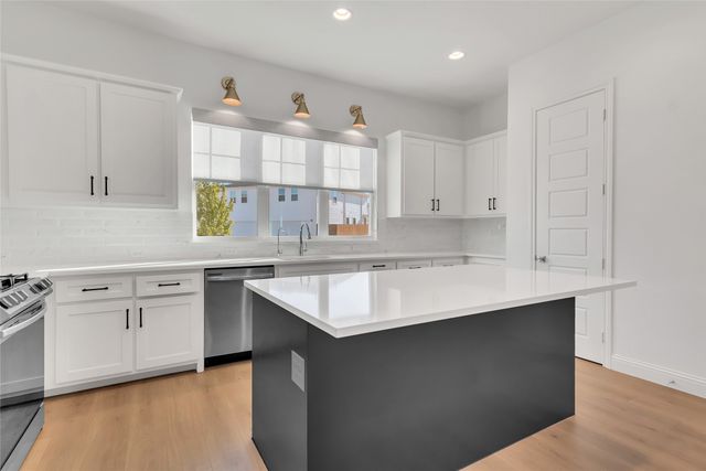 6673 Lake Overlook Drive, Fort Worth, TX 76135