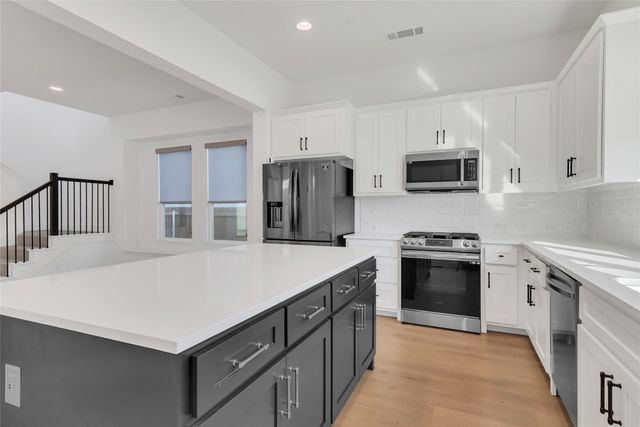 6673 Lake Overlook Drive, Fort Worth, TX 76135