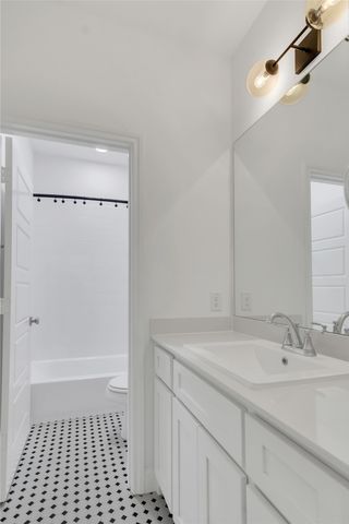 6673 Lake Overlook Drive, Fort Worth, TX 76135