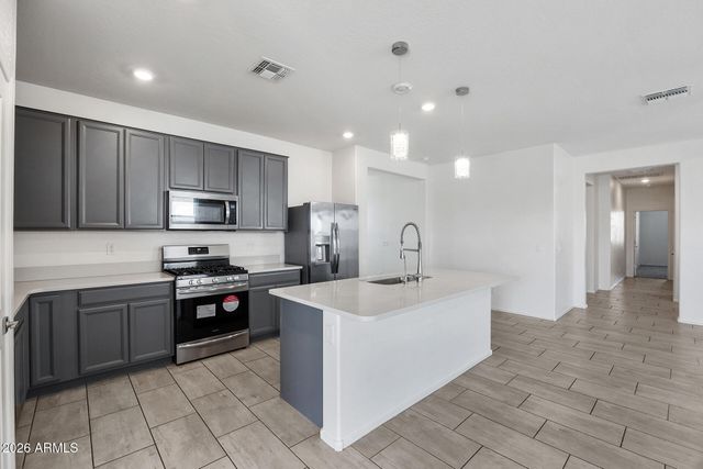 2435 W KOWALSKY Lane, Phoenix, AZ 85041