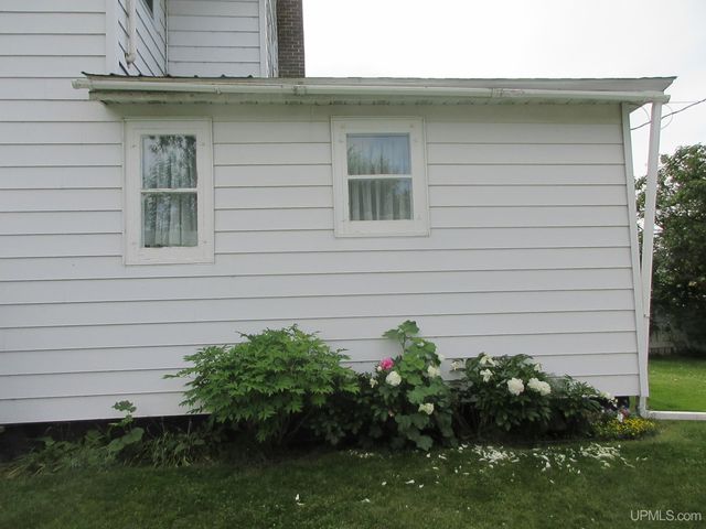 605 Putnam Street, Wakefield, MI 49968