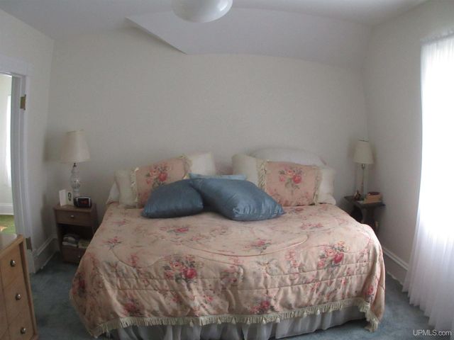 605 Putnam Street, Wakefield, MI 49968