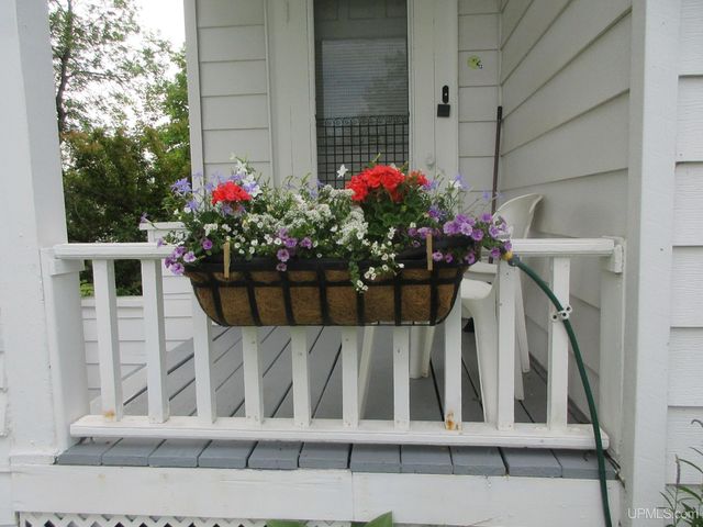 605 Putnam Street, Wakefield, MI 49968