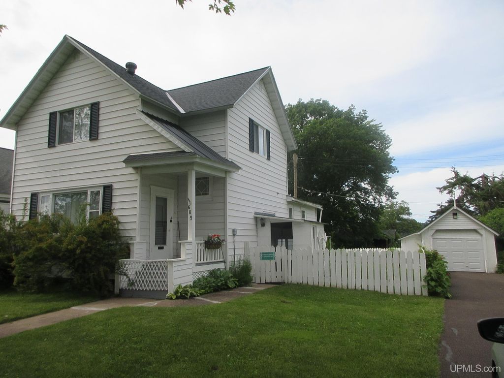 605 Putnam Street, Wakefield, MI 49968