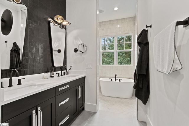 202 Cammer Avenue, Greenville, SC 29605