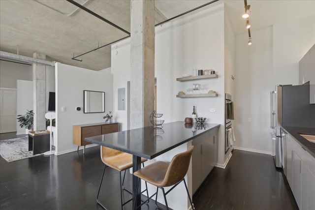 900 N KINGSBURY Street 1166, Chicago, IL 60610